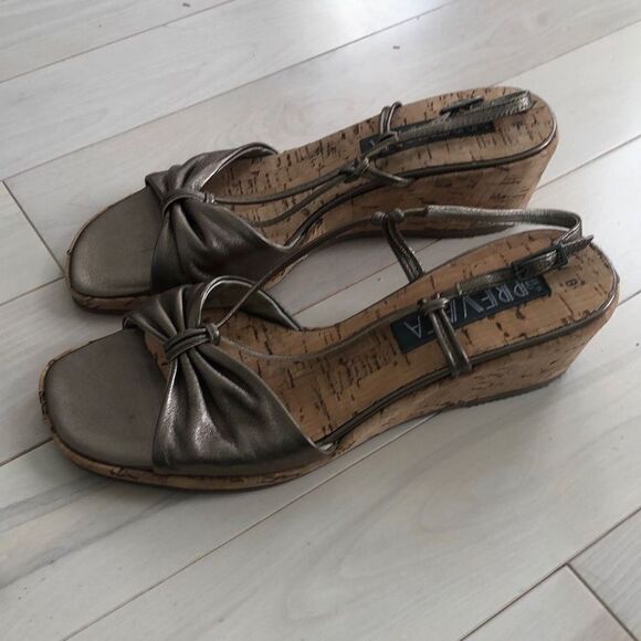 Prevata Women's Peep toe Wedge Slingback Sandals Metallic Bronze Size 7.5 NWB - Picture 1 of 5